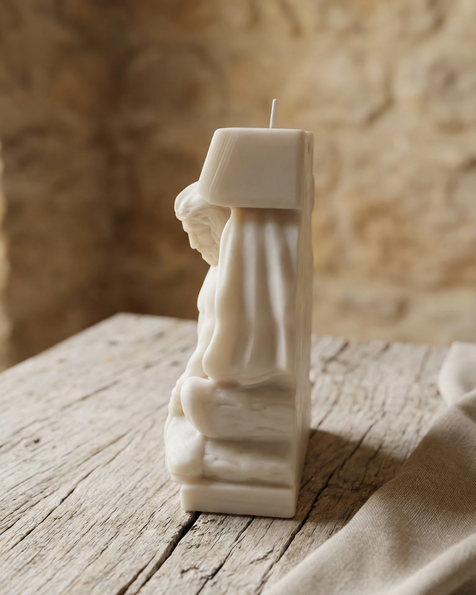 Vela religiosa artesanal "Cristo cautivo" - Imagen 2